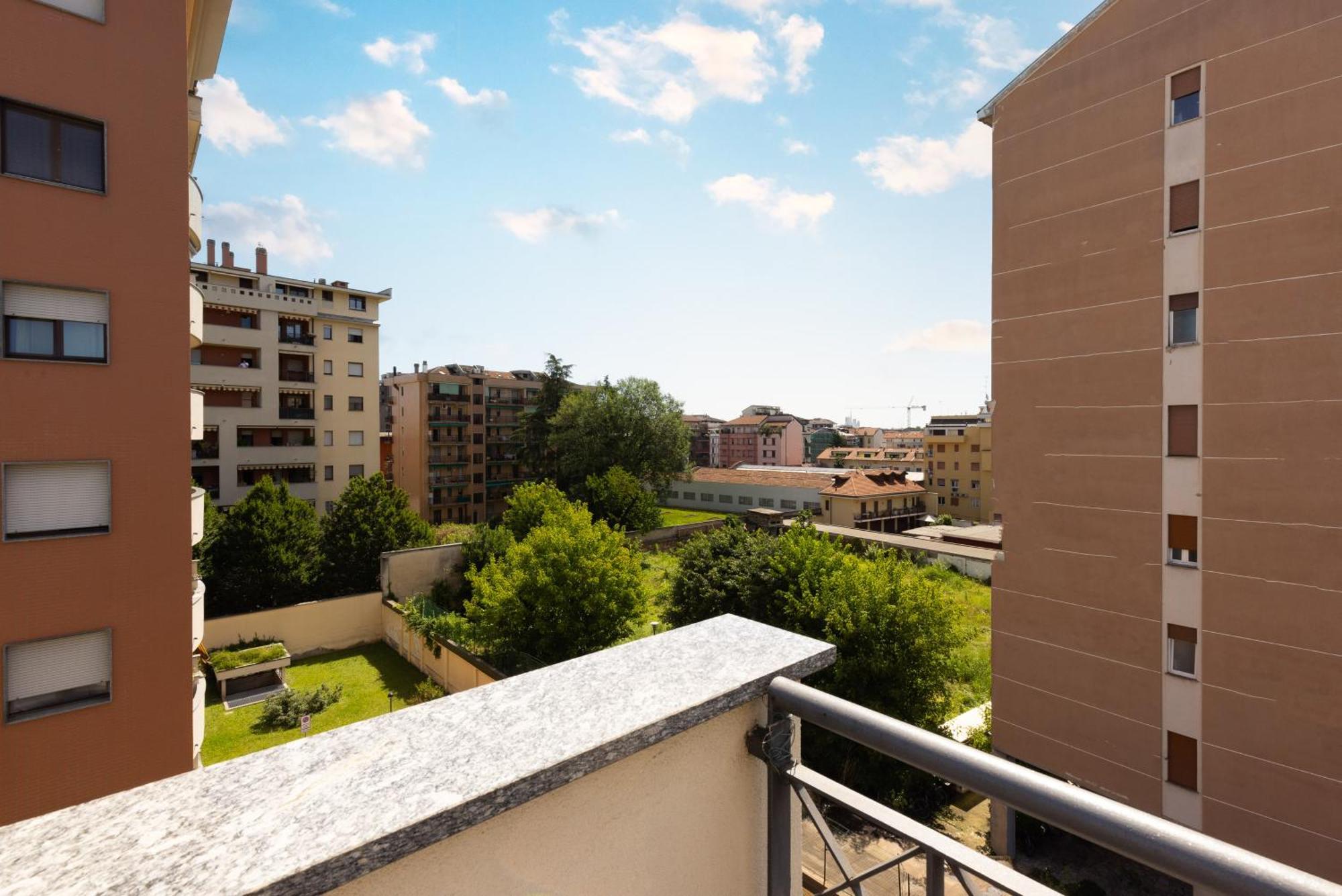 Tram Sotto Casa - In Duomo In Un Attimo Apartment Milan Exterior photo
